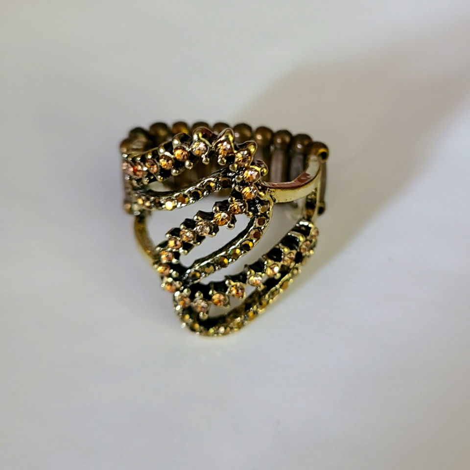 Brass Stetch Ring